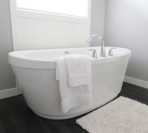 63" Acrylic Freestanding Bath Tub