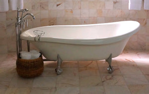 67" Resin Clawfoot Freestanding Bath Tub with Internal Drain